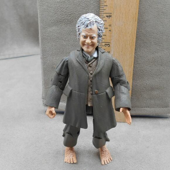 2003 Bilbo Baggins from There and Back Again LOTR Gift Pack Toy Biz - Picture 2 of 7